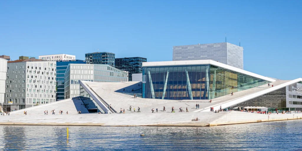 Oslo Opera House featuring modern Statuario marble cladding with walkable roof design
