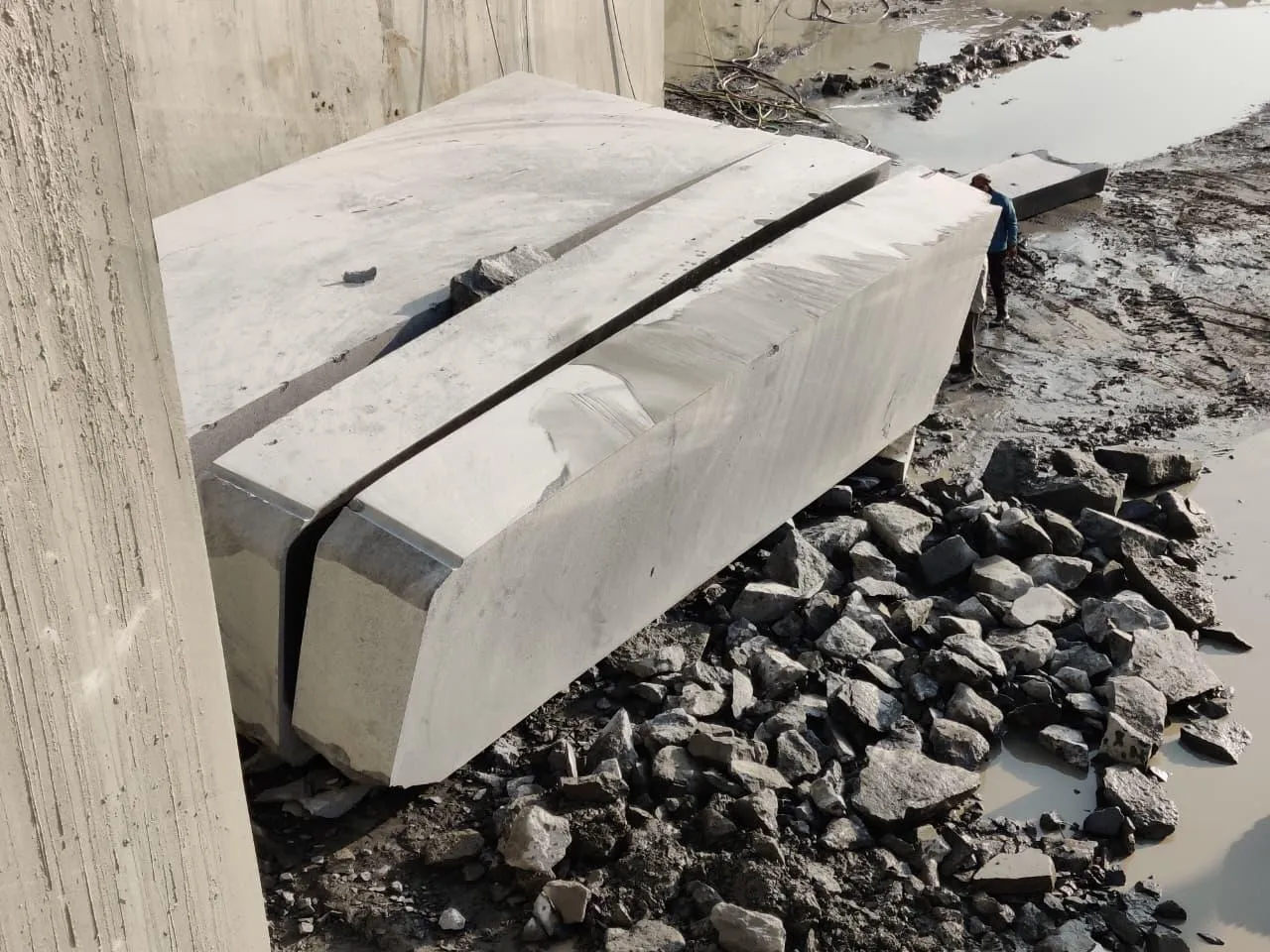 White Mansion Marbles