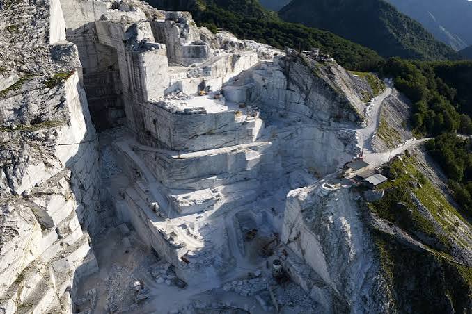 Statuario Marble Mines